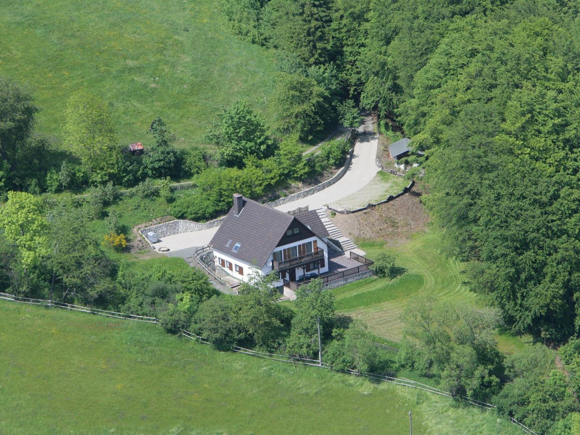 Nice Holiday Home Near Ski Area Medebach Exterior foto